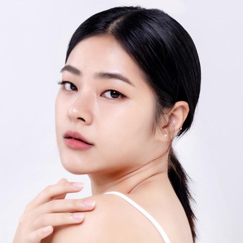 Service Phaya Hong (Swan)'s Facial Surgery Regarding Physiognomy Image